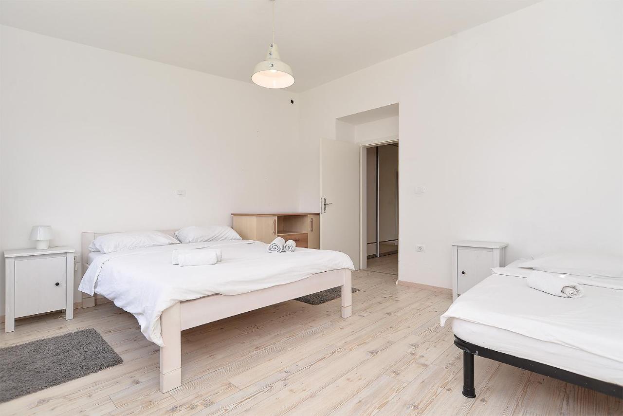 House Dragan 1231 Βίλα Πούλα Εξωτερικό φωτογραφία