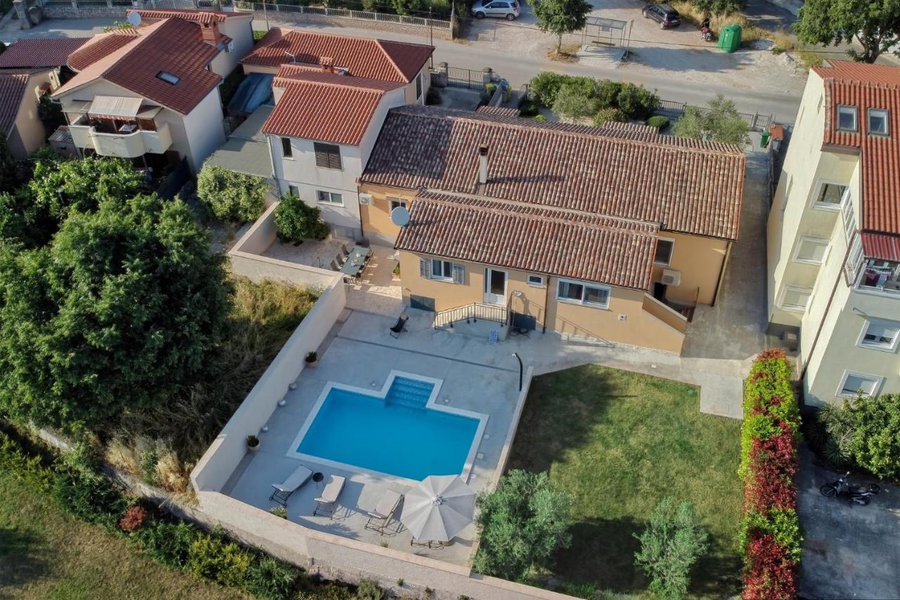 House Dragan 1231 Βίλα Πούλα Εξωτερικό φωτογραφία